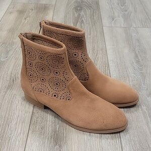 Jack Rogers Size 5 Tan Suede Ronnie Ankle Boots